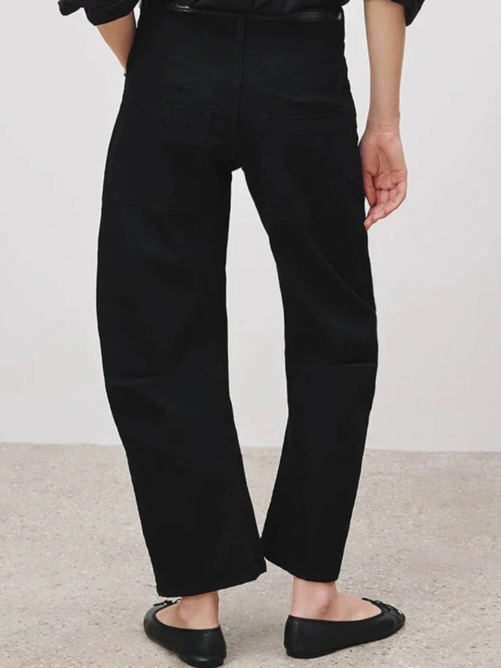 Nili Lotan "Shon" Jeans in "Black", size 24 (fits 25) - Picture 2 of 12